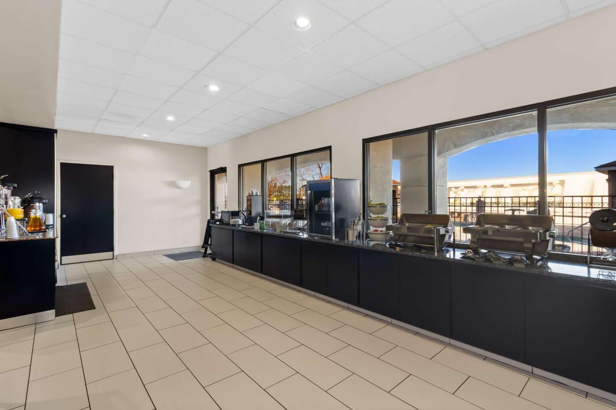 Comfort Suites Lumberton Exterior photo